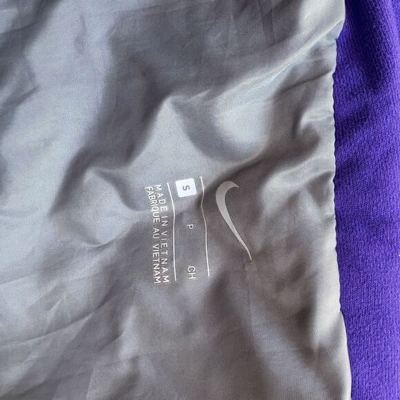 Nike Essential Filled Puffer Vest Women Small Purple Grey AQ3568-065 Gorpcore - Picture 3 of 10